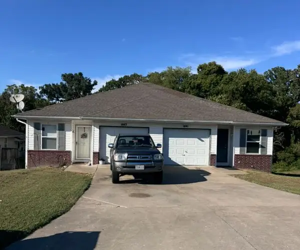 1443 W Rainey Street, Ozark, MO 65721