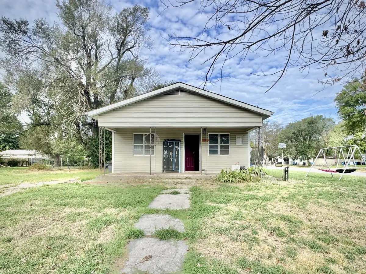 1102 Roosevelt Avenue, Joplin, MO 64801 - #1