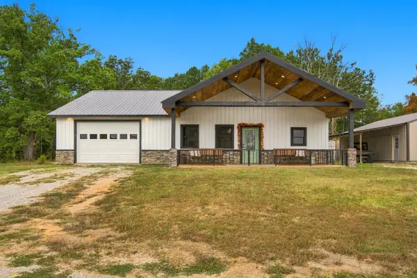 1800 County Road 1030, Willow Springs, MO 65793