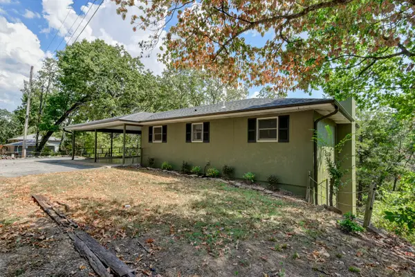 78 Rollin C Lane, Branson West, MO 65737