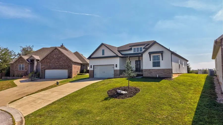 1608 E Fairwind, Ozark, MO 65721 - #3