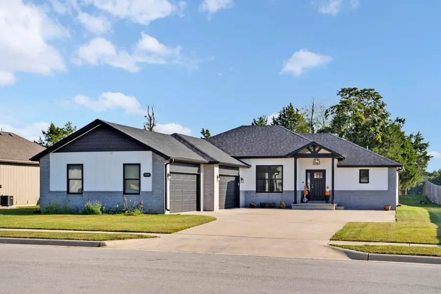 528 Fox Creek Road, Rogersville, MO 65742 - #2