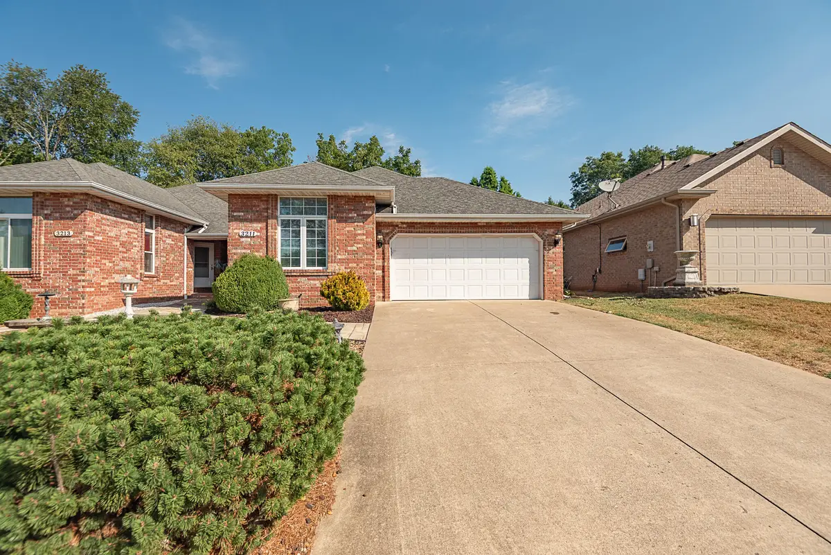 3211 W Sunset Street, Springfield, MO 65807 - #1