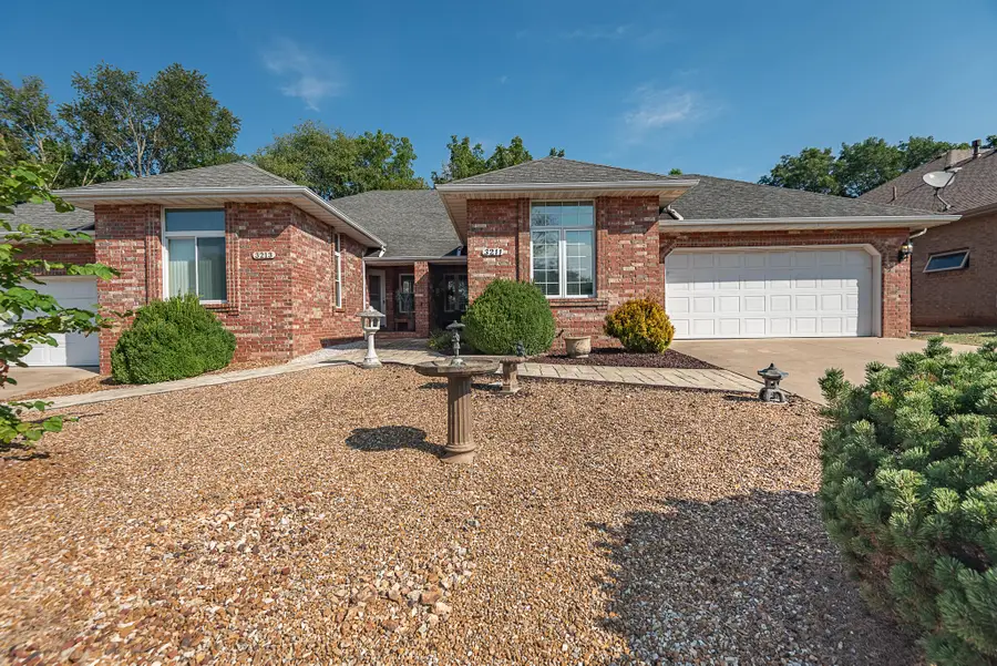 3211 W Sunset Street, Springfield, MO 65807 - #3