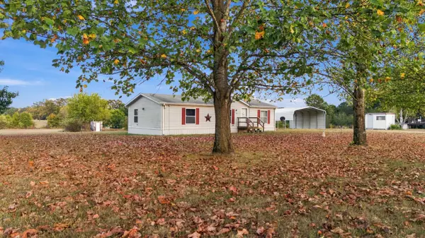 5164 Private Road 1511, Pomona, MO 65789