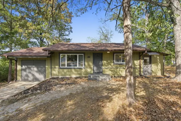292 Lakeside Drive, Forsyth, MO 65653
