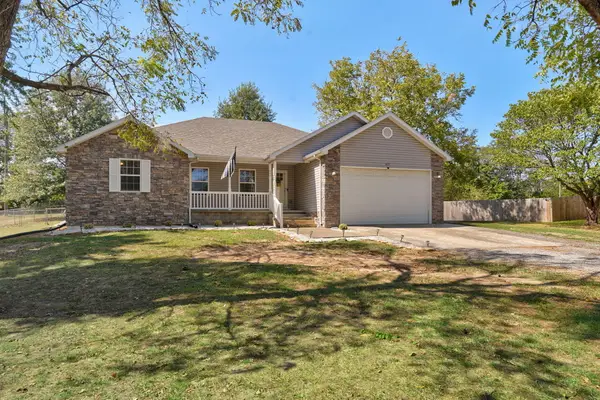 417 N Sunset Avenue, Bolivar, MO 65613