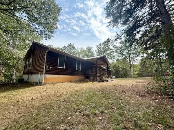 7807 County Road 564, Winona, MO 65588