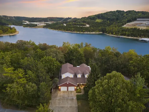 272 Sleepy Hollow Road, Hollister, MO 65672
