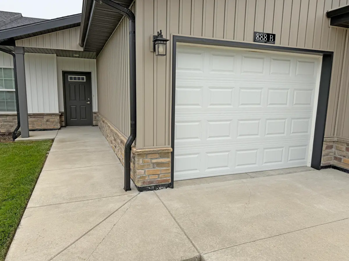 888b W Logan Street, Rogersville, MO 65742 - #1