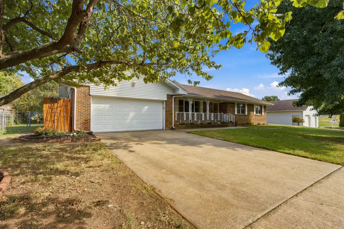 603 Learning Lane, Monett, MO 65708 - #1