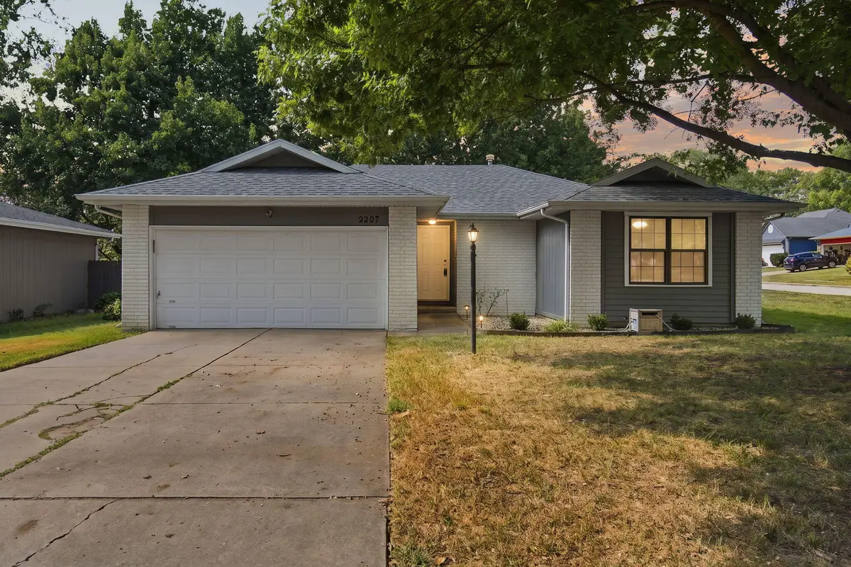 2207 S Nettleton Avenue, Springfield, MO 65807 - #1