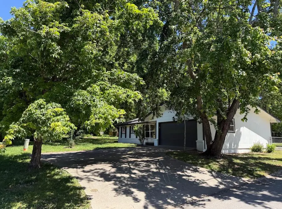 928 Walnut Lawn Court, Springfield, MO 65807 - #2