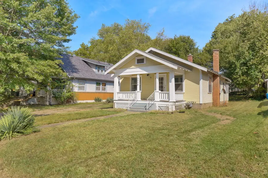 2038 N Douglas Avenue, Springfield, MO 65803 - #2