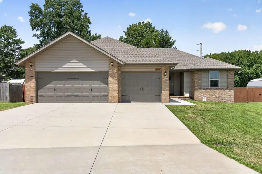 505 S Forest Lane, Republic, MO 65738 - #2