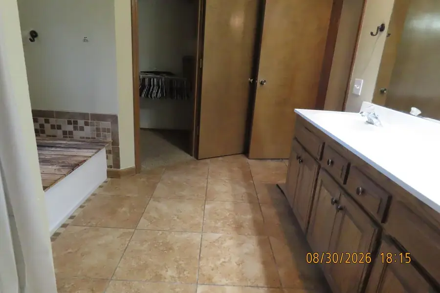 5670 S Jefferson Avenue, Springfield, MO 65810 - #2