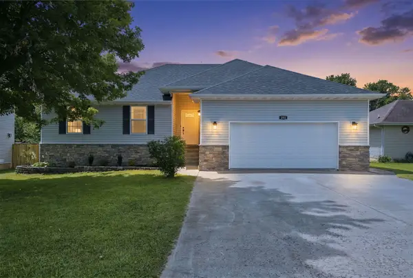 203 Penzance Street, Monett, MO 65708
