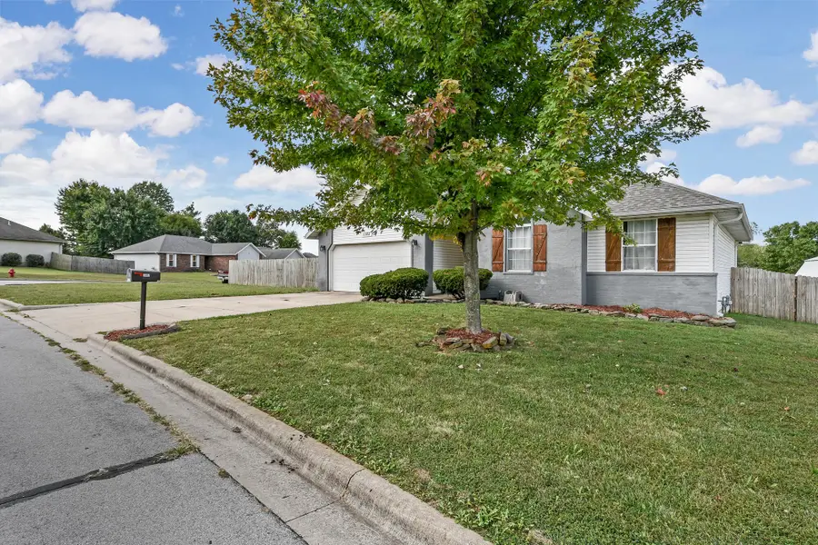1302 W Turnberry Boulevard, Ozark, MO 65721 - #3
