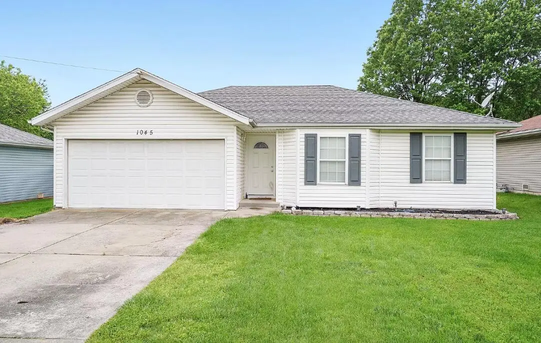 1045 N Dickerson Avenue, Springfield, MO 65803 - #1