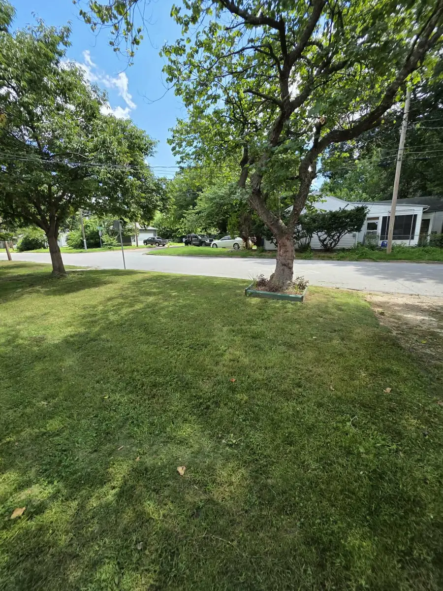 1125 S Main Avenue, Springfield, MO 65807 - #3