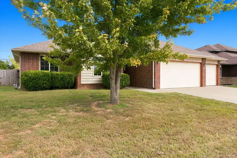 4383 W Nicholas Street, Springfield, MO 65802 - #2