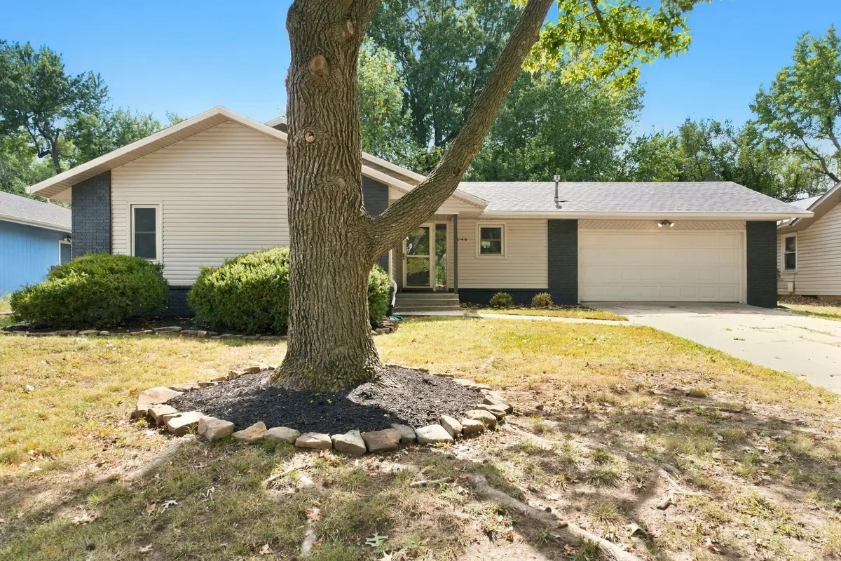 3046 W Countryside Drive, Springfield, MO 65807 - #1
