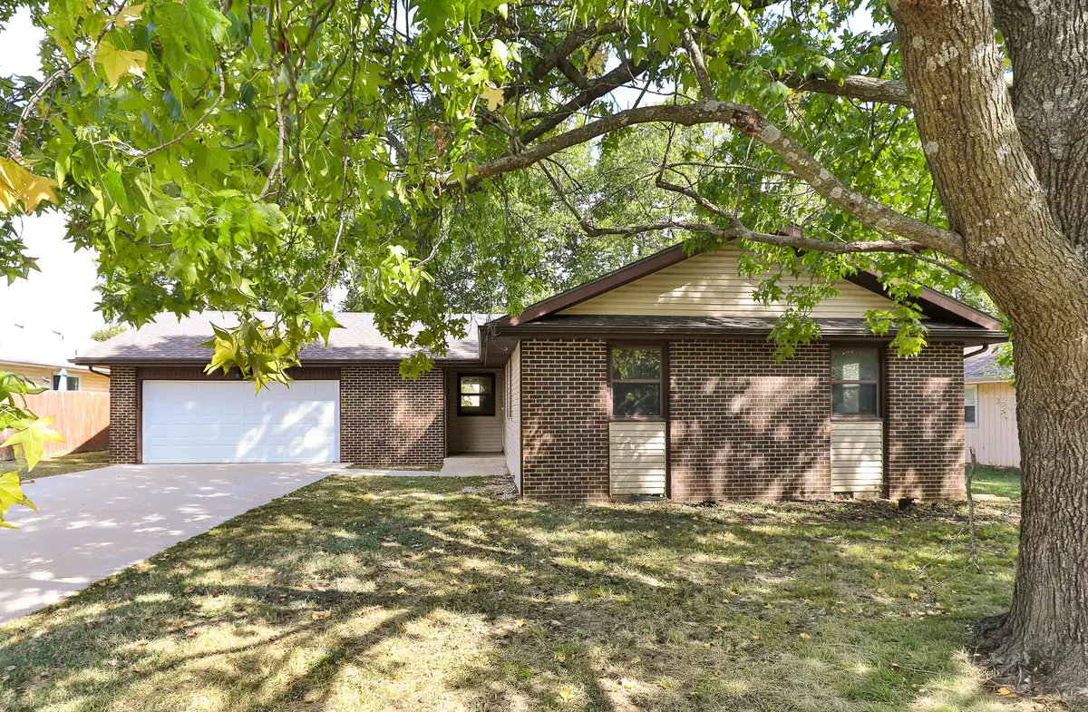 2117 W Northwood Street, Bolivar, MO 65613 - #1