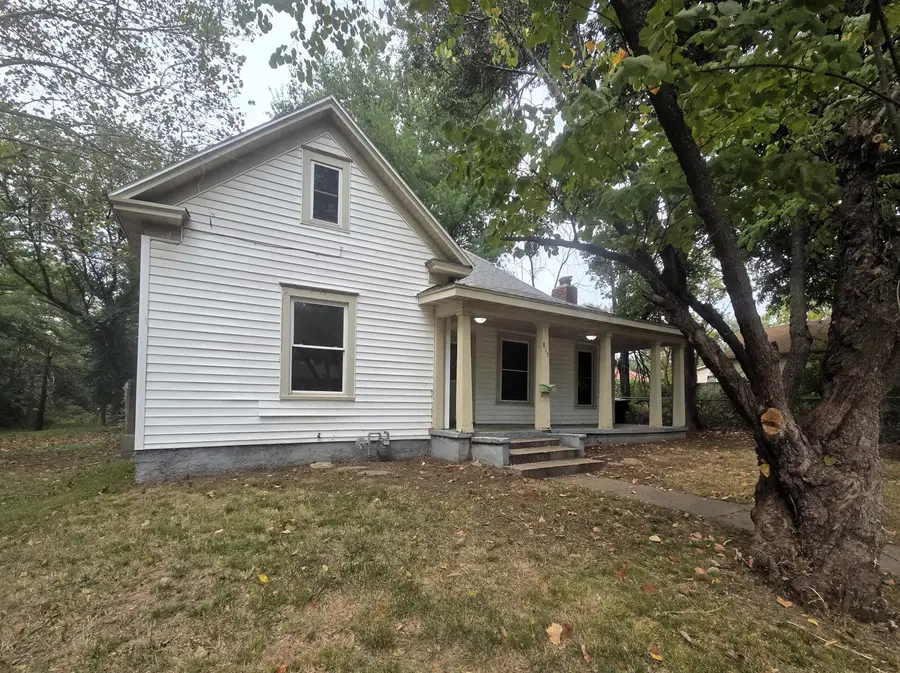 817 S Newton Avenue, Springfield, MO 65806 - #2