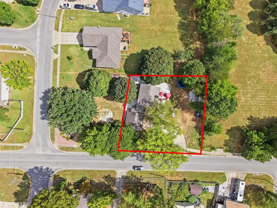 3694 N Monarch Avenue, Springfield, MO 65803 - #3