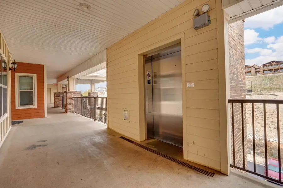 200 Majestic Dr Unit 408, Branson, MO 65616 - #3