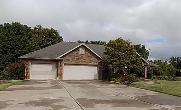 2125 W Koryton Drive, Nixa, MO 65714