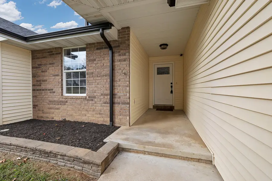 319 W Cherokee, Clever, MO 65631 - #3