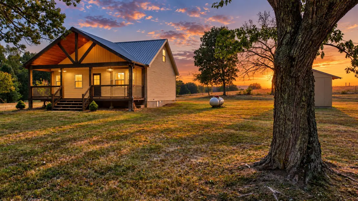 1084 U.s. 160, Caulfield, MO 65626 - #1
