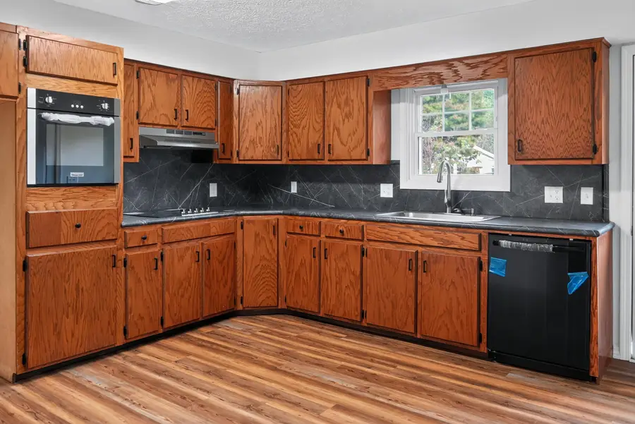 821 W San Martin Street, Bolivar, MO 65613 - #2