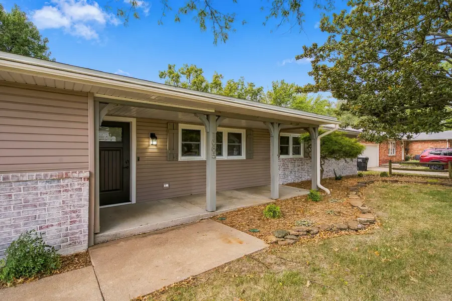 1665 S Catalina Avenue, Springfield, MO 65804 - #3