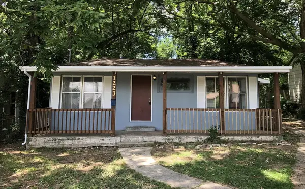 1223 S New Avenue, Springfield, MO 65807