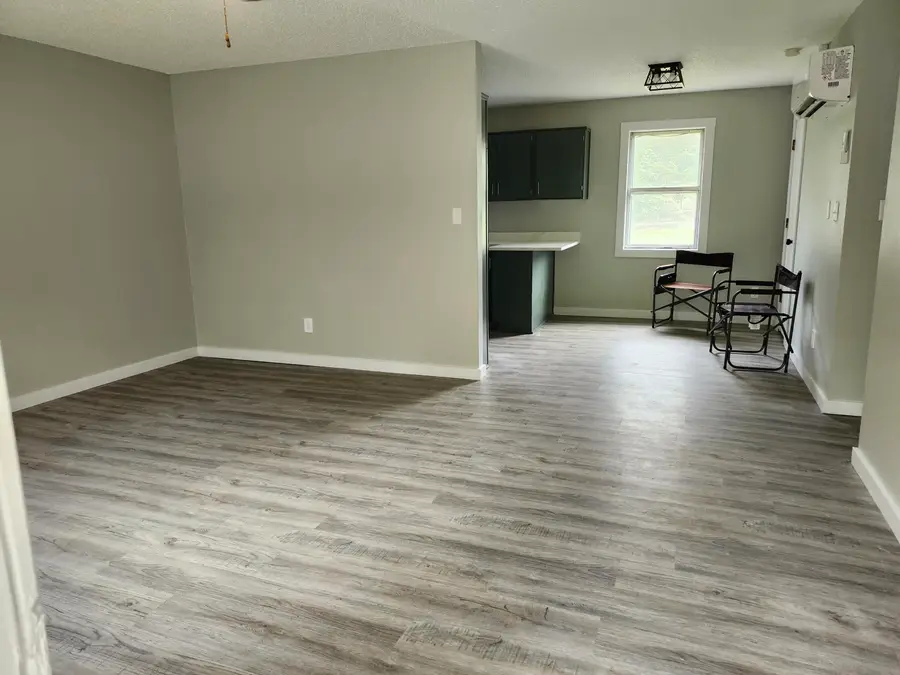 824 S Vine Street, Marshfield, MO 65706 - #3