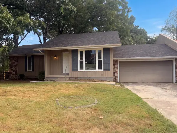 2179 E Barcelona Place, Springfield, MO 65804
