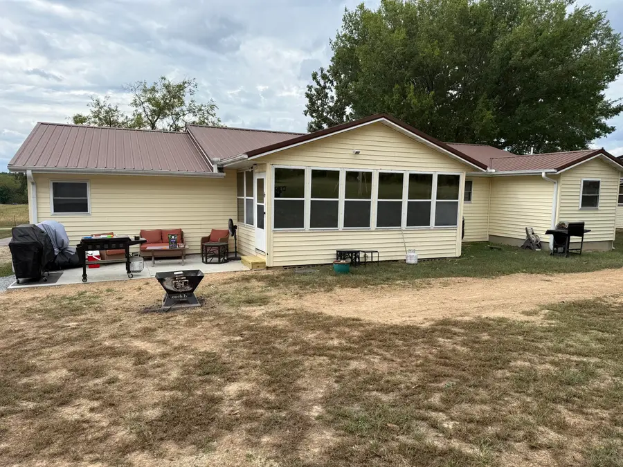 130 S Airport Road, Houston, MO 65483 - #2