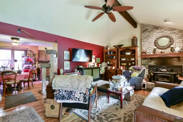 4050 S El Fiesta Avenue, Springfield, MO 65807