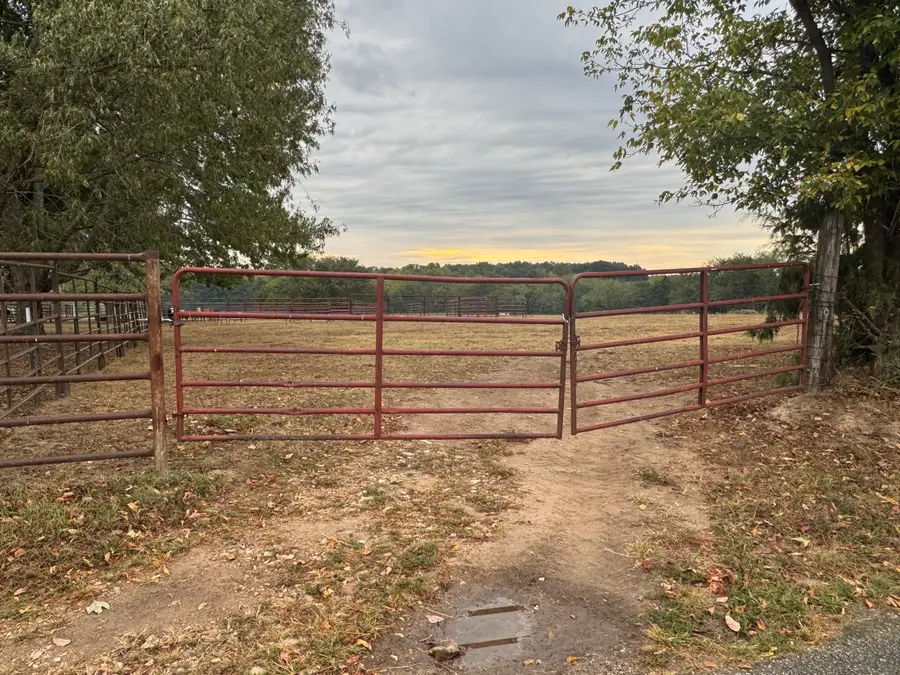 4452 S 70th Road, Bolivar, MO 65613 - #2