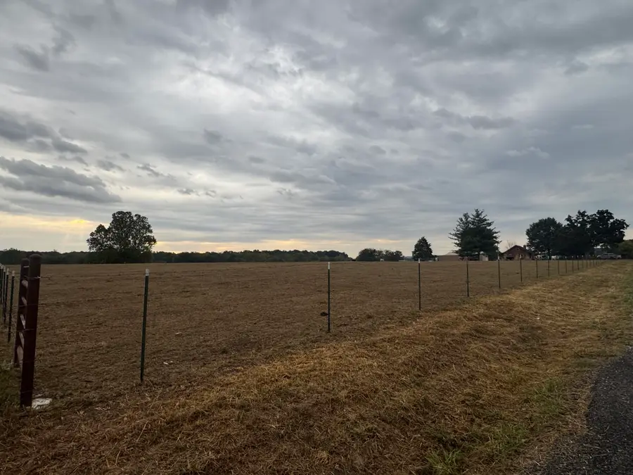 000 S 70th Road, Bolivar, MO 65613 - #2
