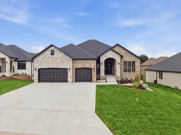 2054 N Silver Charm Avenue, Springfield, MO 65802