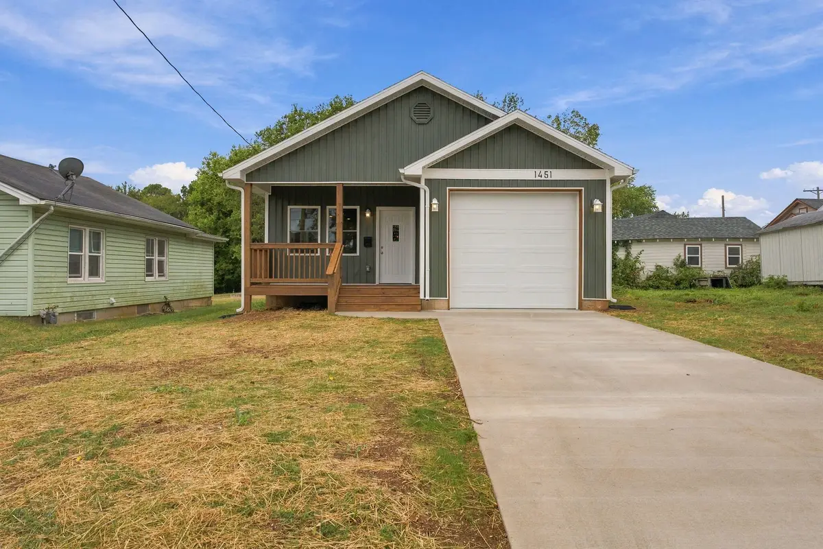 1451 N Rogers Avenue, Springfield, MO 65802 - #1
