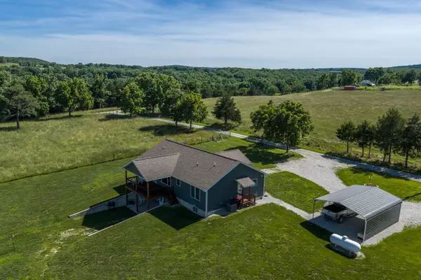15221 Cleveland Road, Houston, MO 65483