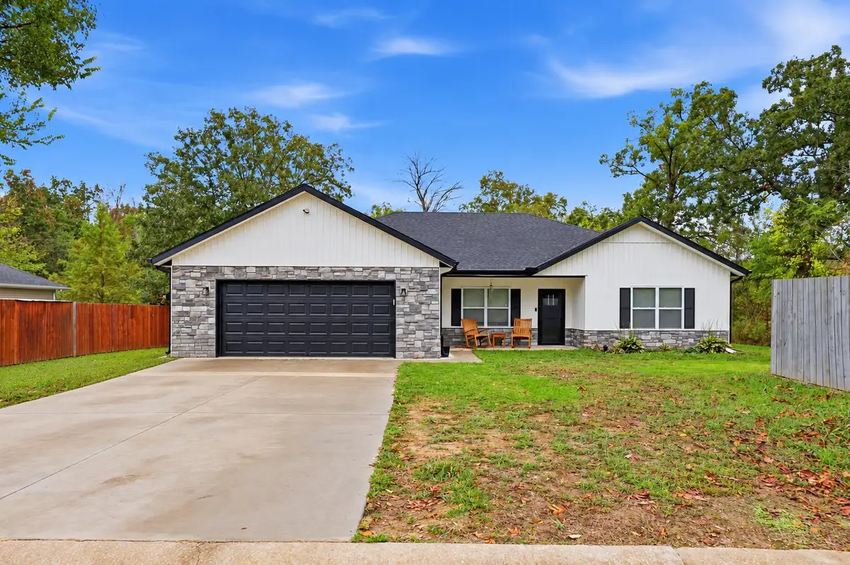 13651 Pella Lane, Neosho, MO 64850 - #1