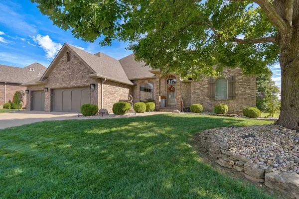 5904 S Parkhaven Lane, Springfield, MO 65810