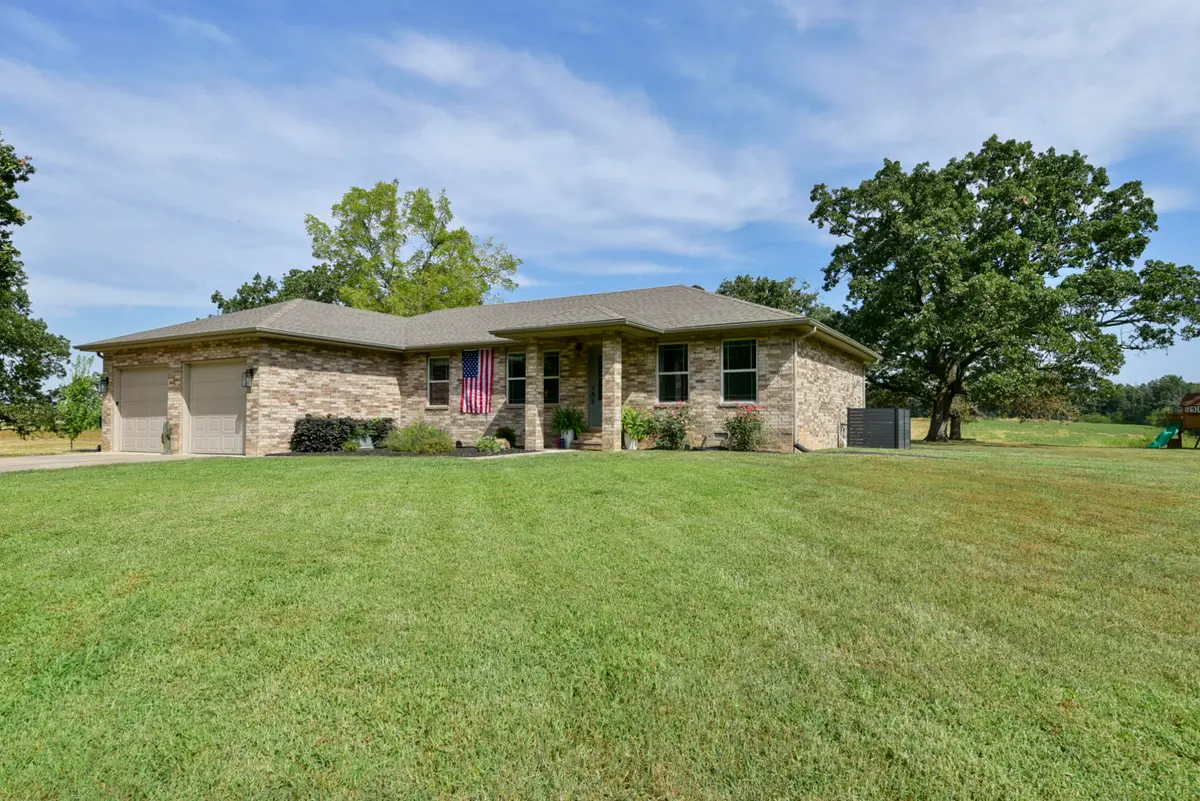 7390 Lawrence 2022, Miller, MO 65707 - #1