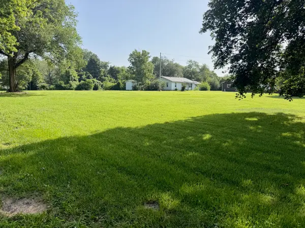 2627 E Hines Street, Republic, MO 65738