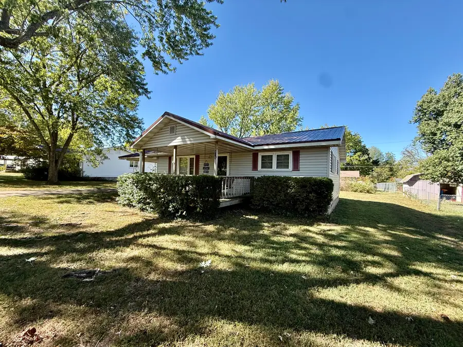 305 Cherry Street, Houston, MO 65483 - #2